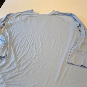 Tek Gear Women's Sky Blue Tunic Top nice  lightweight fabric